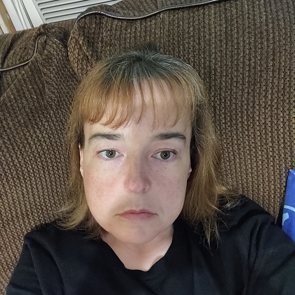 Meet your Posher, Suzanne - Picture 2 of 3